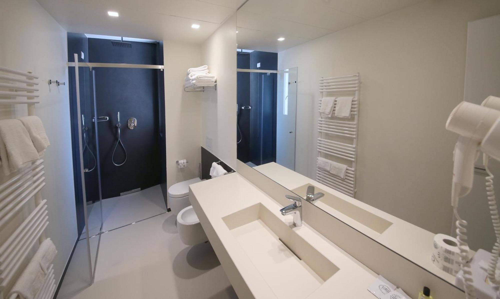 Hotel Cristallo Senigallia Bilik gambar