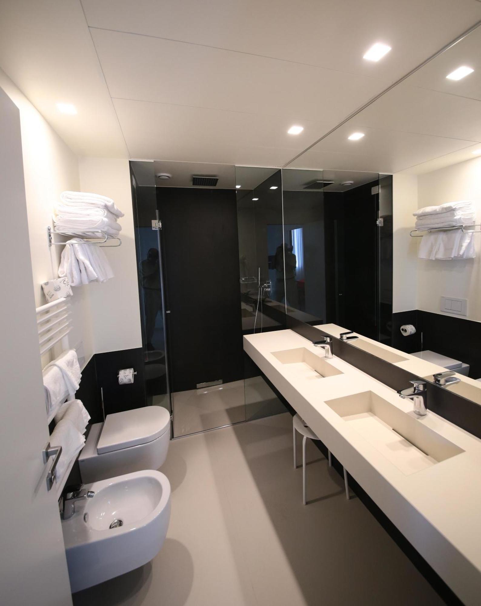 Hotel Cristallo Senigallia Bilik gambar