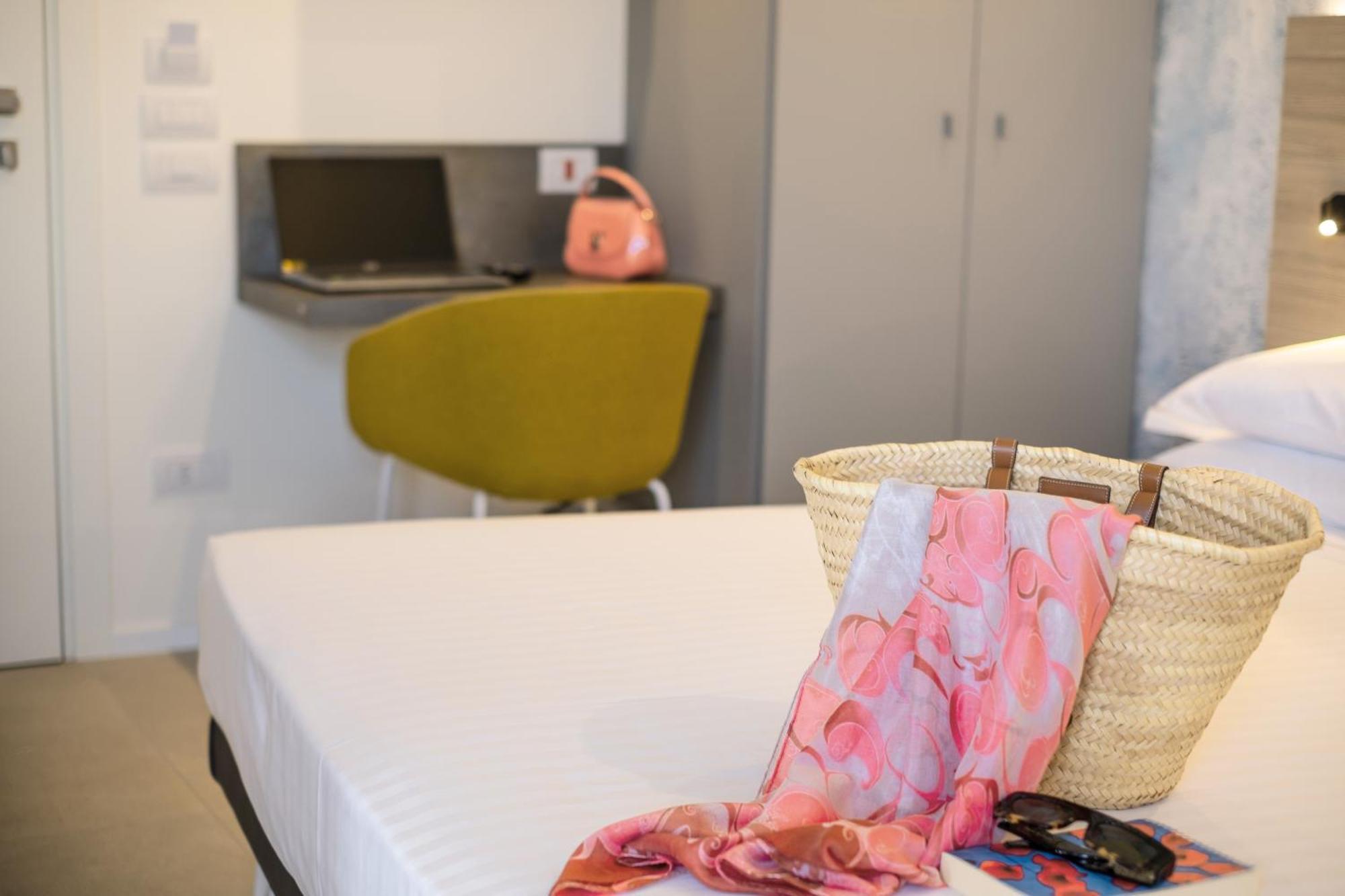Hotel Cristallo Senigallia Luaran gambar