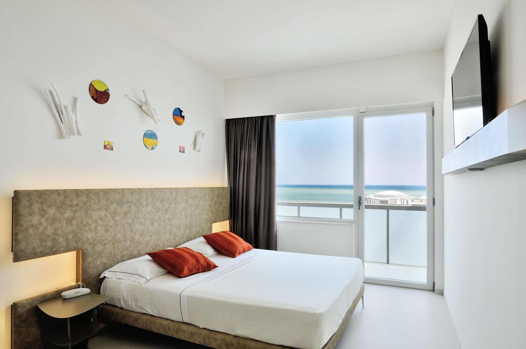 Hotel Cristallo Senigallia Luaran gambar